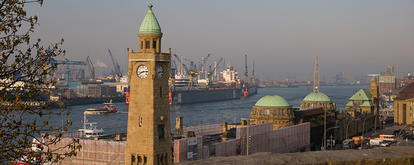 Restaurierung des Pegelturms -  St. Pauli Landungsbrücken, Hamburg