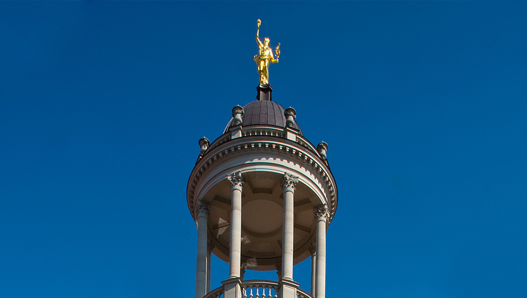 Rekonstruktion des Monopteros auf dem ehemaligen Militärwaisenhaus zu Potsdam