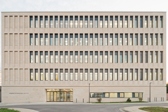 Natural stone facades Forensic Institute Dresden